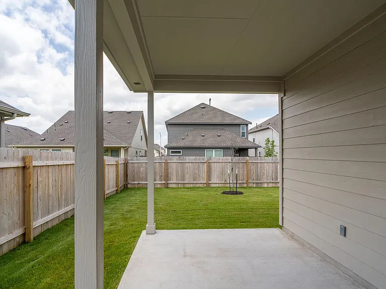 917 Falkland Trce — Photo 12