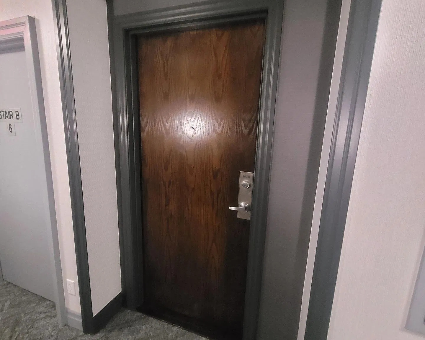 1 bed, $2,300 — Photo 2