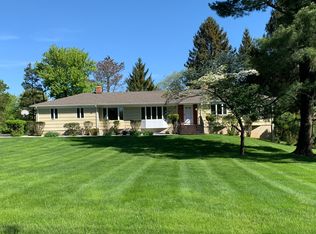 9 Old Farm Rd, Warren, NJ 07059