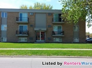 1711 Northway Dr APT 8, North Mankato, MN 56003