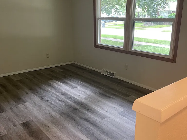 802 Sherry St #1 — Photo 7