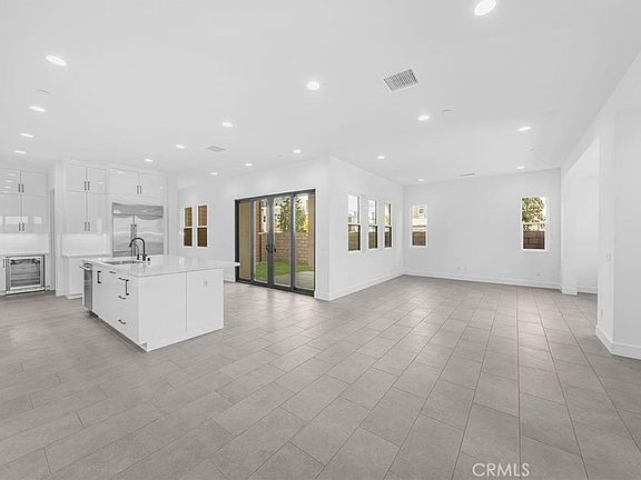 5th image of 100 Draw