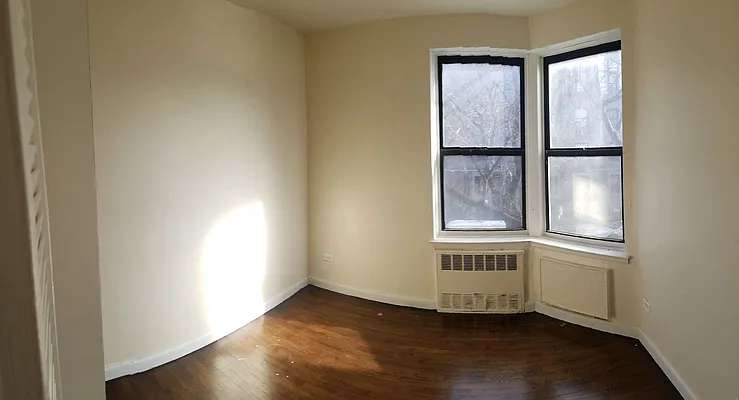 Rented by Smart NY Realty LLC | media 24