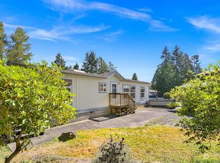 8689 Harbor Dr, Blaine, WA