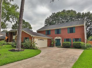16522 Rainbow Lake Rd, Houston, TX 77095