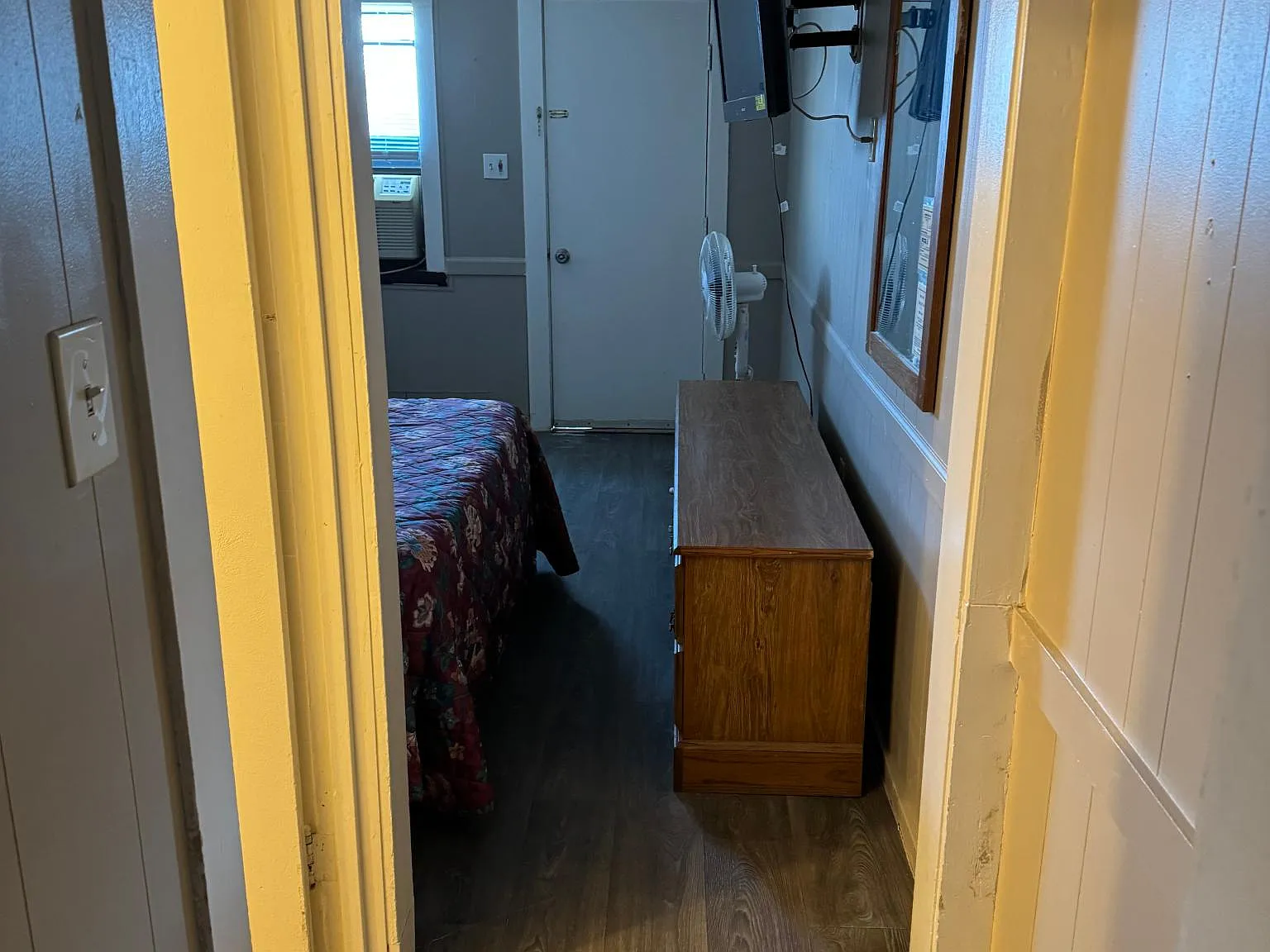 316 E Flaming Gorge Way — Photo 4