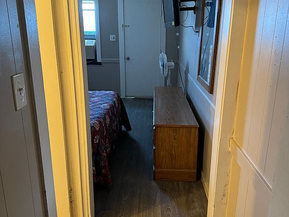 4th image of 316 E Flaming Gorge Way #213