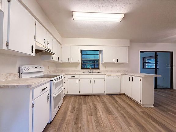 2nd image of 4621 NW 29TH AVENUE