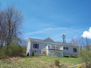 325 Cyprus Ln, Endicott, NY 13760
