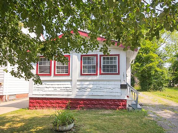 2nd image of 10319 Avon Ave