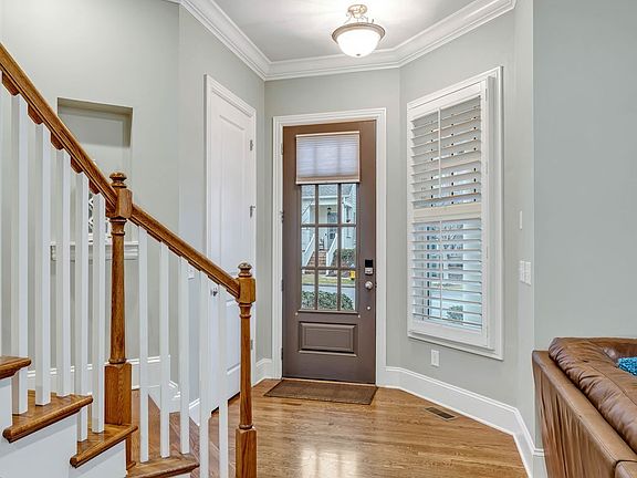 5th image of 737 Shelley Ln
