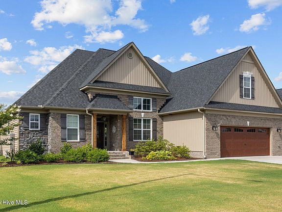 3rd image of 413 Southbridge Court