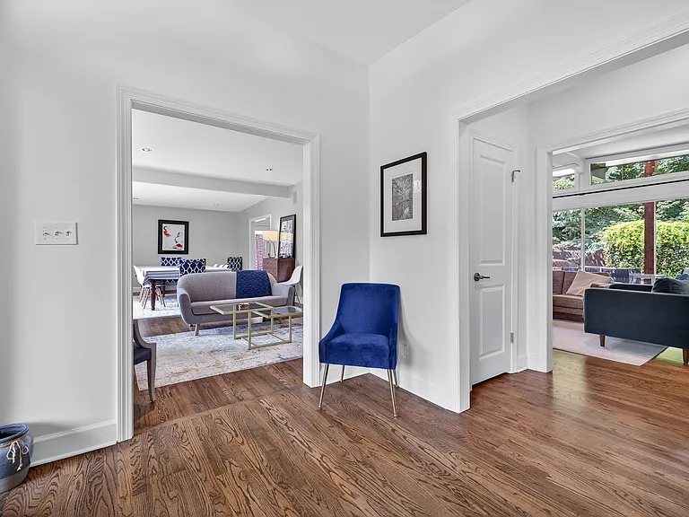 360 Elden Dr — Photo 5