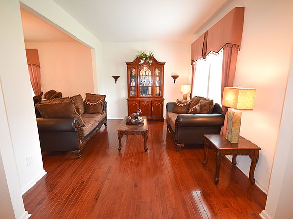 4th image of 7190 Sedgebrook Dr W