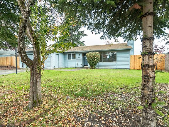 3rd image of 2350 SE 53rd Ave