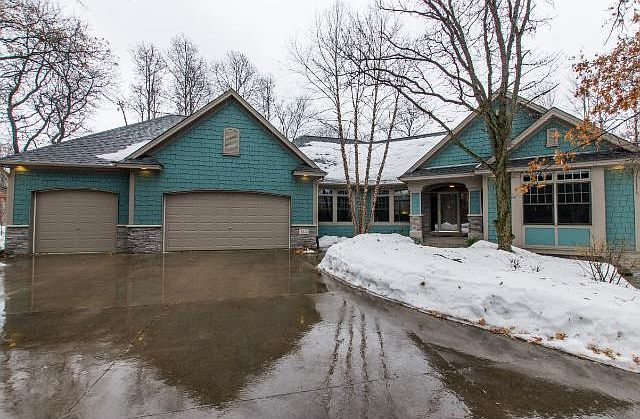 1st image of 3812 137th Ln NE
