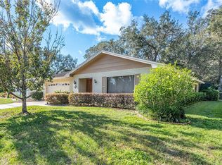 704 Regent Cir N, Brandon, FL 33511