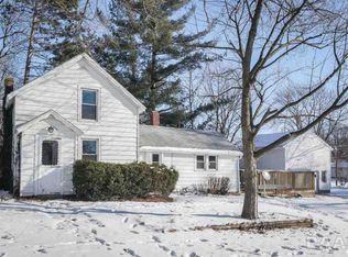 300 N Washington St, Manito, IL 61546