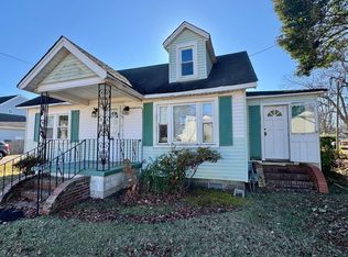 1213 Fentress Rd, Chesapeake, VA 23322