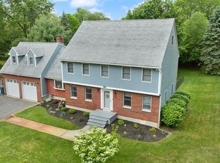 50 New Jersey Rd, Tewksbury, MA 01876