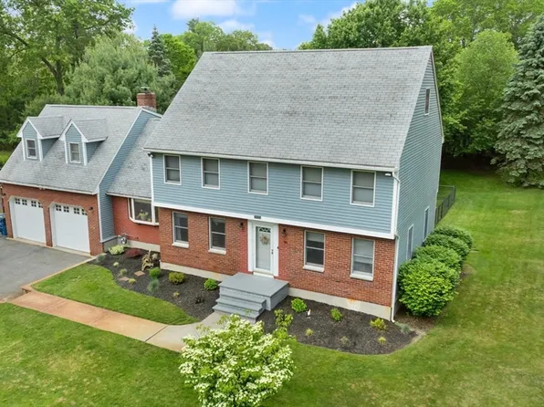 50 New Jersey Rd, Tewksbury, MA 01876