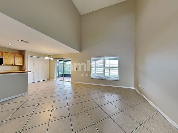 4th image of 1540 Sherbourne St