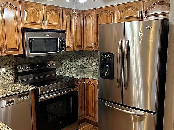 4th image of 2912 Jean Lafitte Pkwy #101