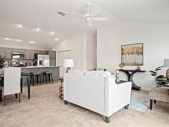 4th image of 6233 Dingman Way