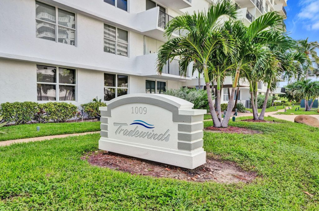 1009 N Ocean Boulevard #207, photo 3