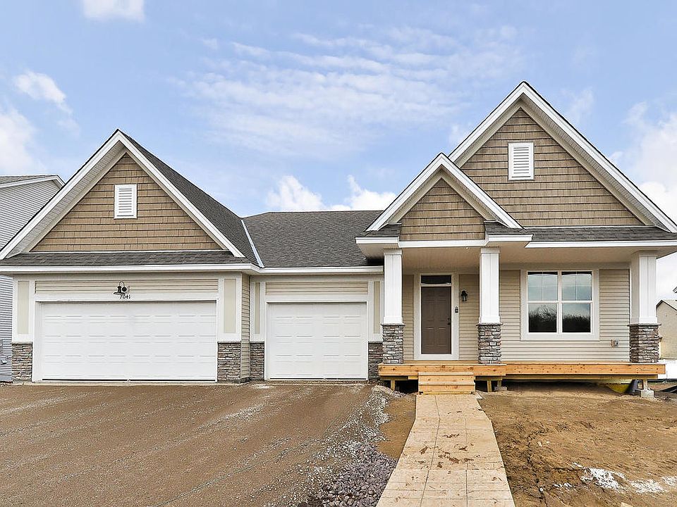 Photos of a similar Monroe home