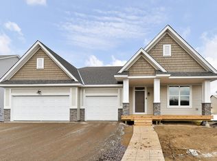 4040 Huntington Cir, Savage, MN 55378