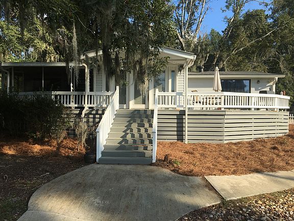 Screen Porch and Deck