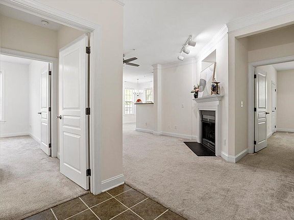 5th image of 1011 Arborgate Cir