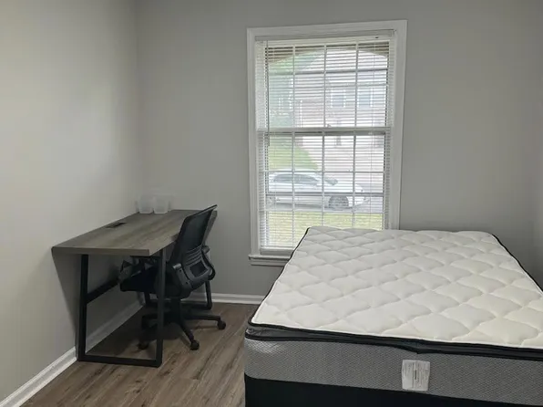 (undisclosed Address), Blue Springs, MO 64014