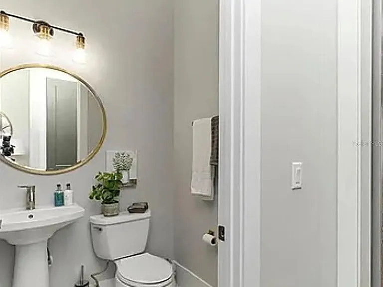 2234 Howard Dr — Photo 7