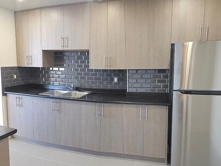 35 Esterbrooke Ave — Photo 14