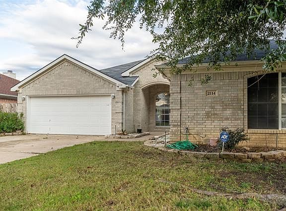 2nd image of 2114 Hickory Wood Trl