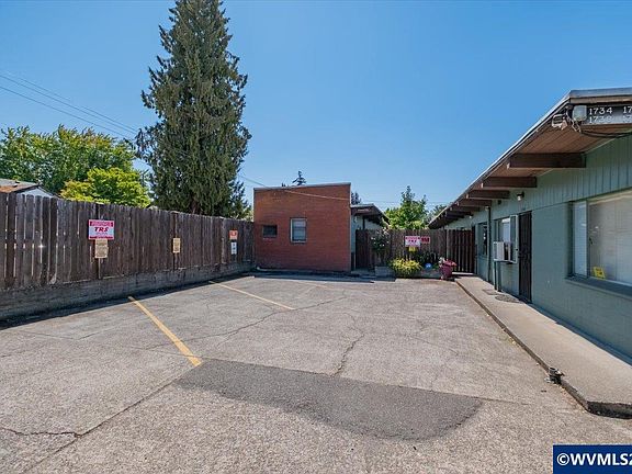 3rd image of 1734 1748 Center St NE