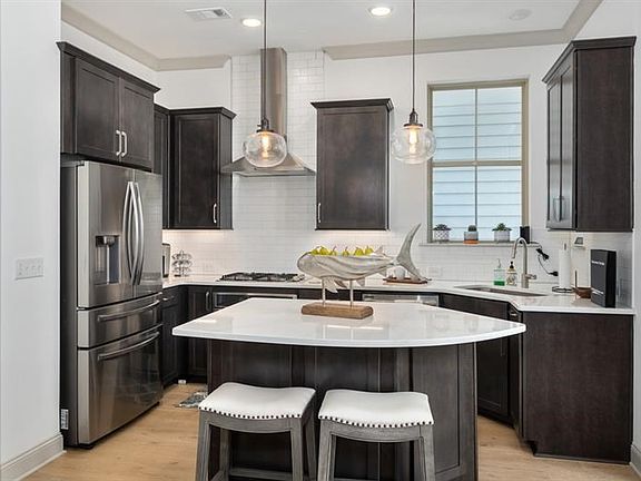 5th image of 1005 Kirkland Cir