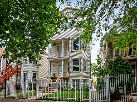 2nd image of 2933 N Avers Ave