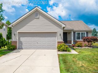 445 Lydia Ln, Linden, MI 48451