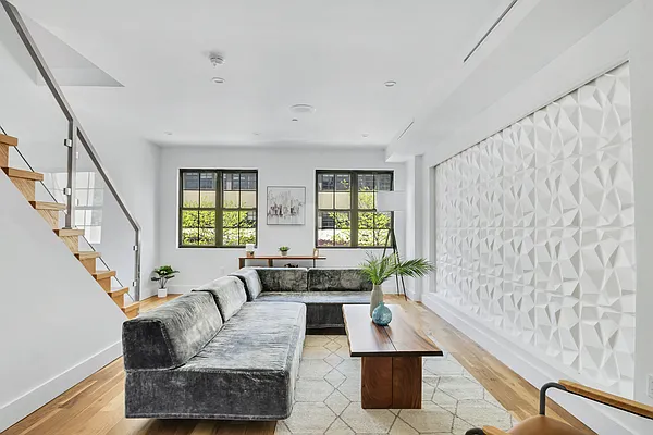 Rented by Brick Real Estate | media 31