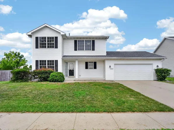 4919 Waller St, Ames, IA 50014
