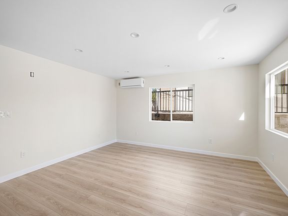 4th image of 631 W California Ave #B
