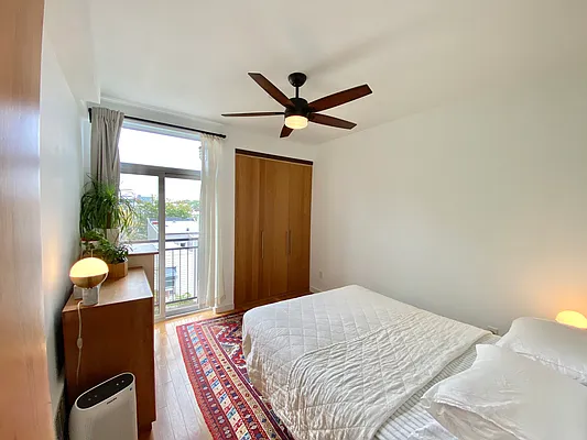 Rented by Dream Space Realty | media 16