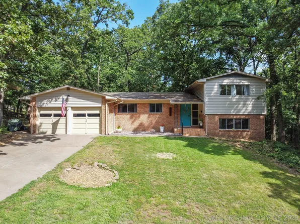 1408 Rockdale Rd, Bartlesville, OK 74006