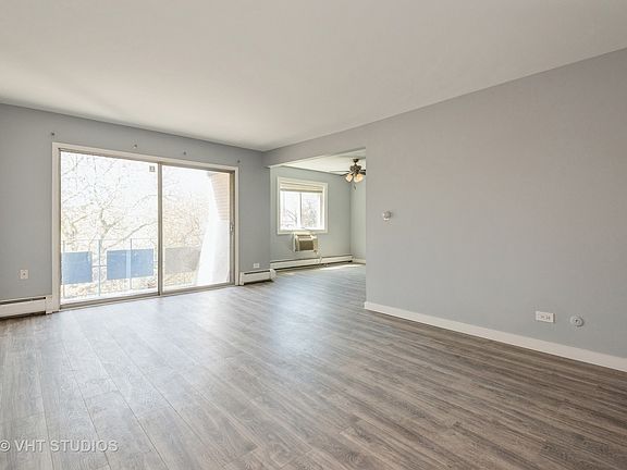 2nd image of 1340 W Touhy Ave APT 403