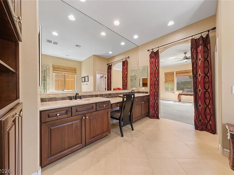 1 Vita Fresco Ct — Photo 18