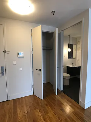 Rented by City Vista Inc | media 21