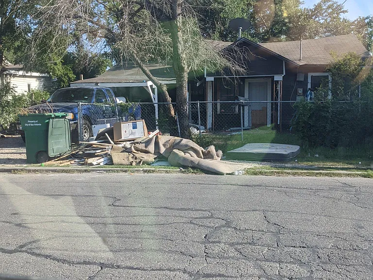 3306 W Poplar St — Photo 6